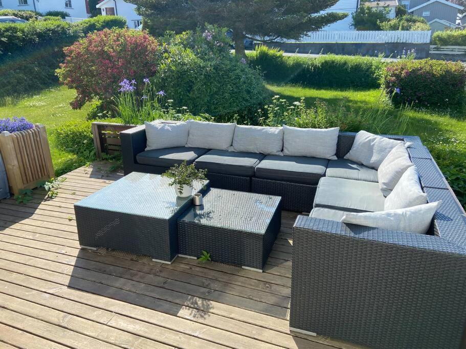 Lys Og Trivelig Leilighet I Larvik Esterno foto